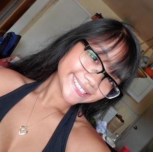 Meet your Posher, Chloe